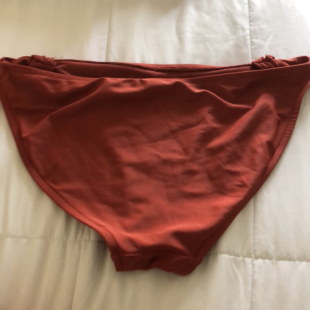 Bikini Set - Picture 4 of 7